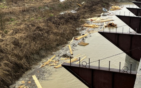 Maltempo, danneggiato il cantiere del ponte di Verrua LE FOTO