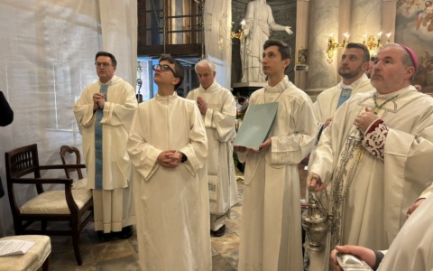 San Giuseppe, il Vescovo inaugura la statua restaurata