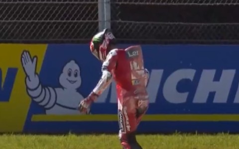 MotoGp Brasile, Pecco finisce la gara nella ghiaia