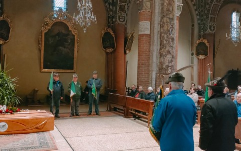 L’ultimo saluto ad Aldo Bortoluz, l’Alpino che ha lottato per vivere