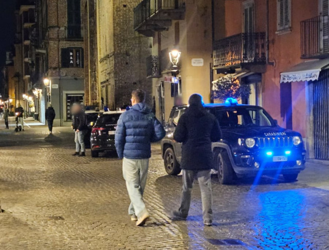 Gambizzato in piazza, c’è un pazzo ancora in libertà