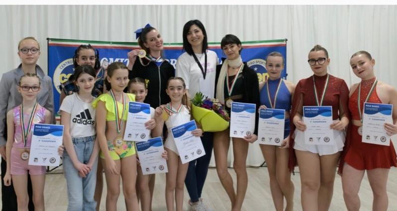 Pole dance, pioggia di medaglie per l’Asd Vitality