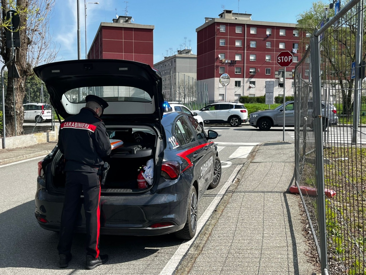 Dopo gli spari in piazza botte nei viali e nei bar