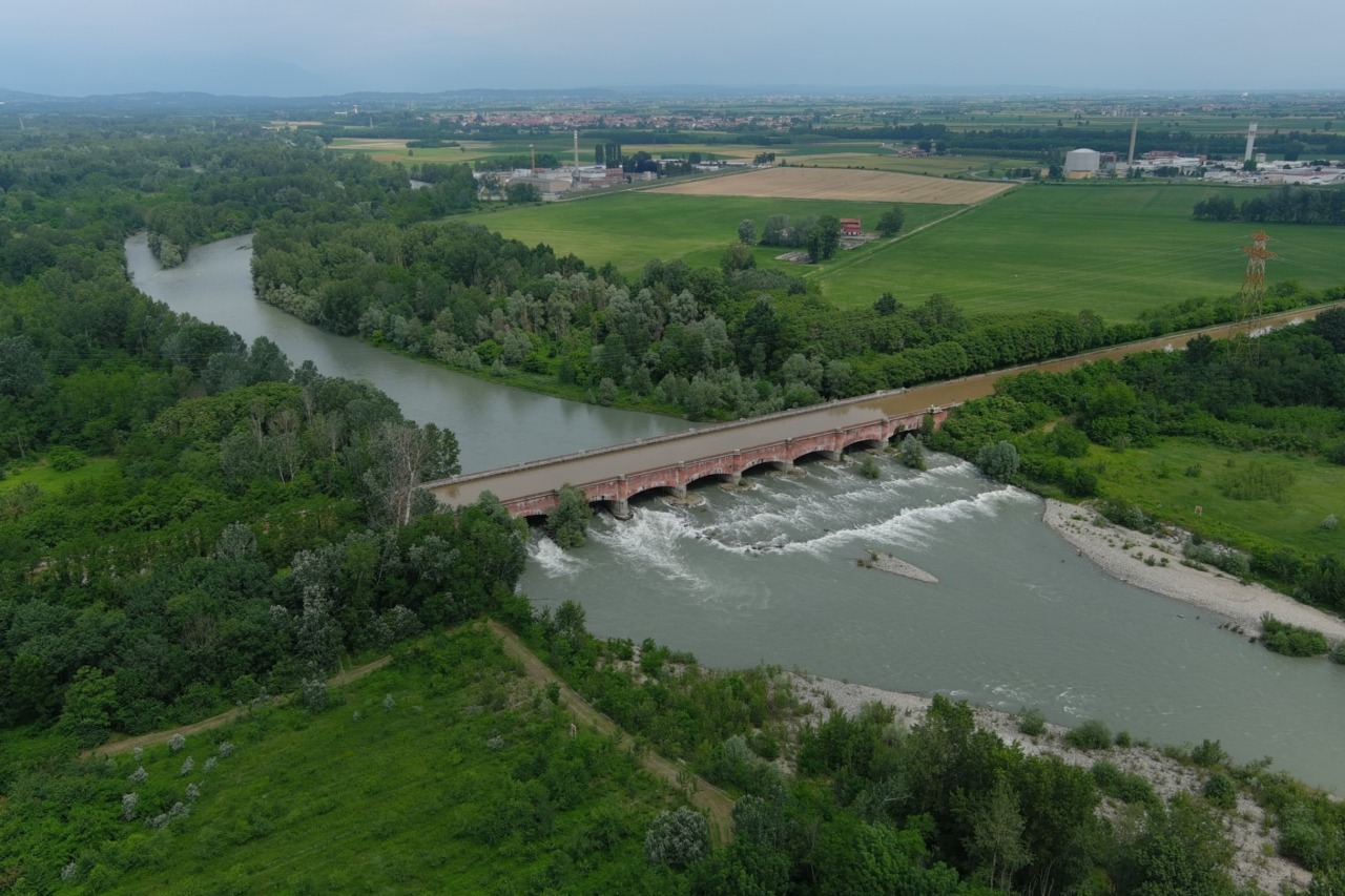 Allarme sul ponte canale della Dora