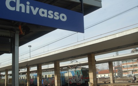 Sospeso il volantinaggio del “Comitato per il No” in stazione: il chiarimento sui fatti