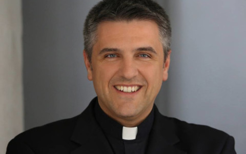 Saluggia ha un nuovo amministratore parrocchiale: è Monsignor Stefano Bedello