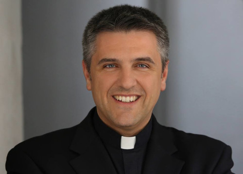 Saluggia ha un nuovo amministratore parrocchiale: è Monsignor Stefano Bedello