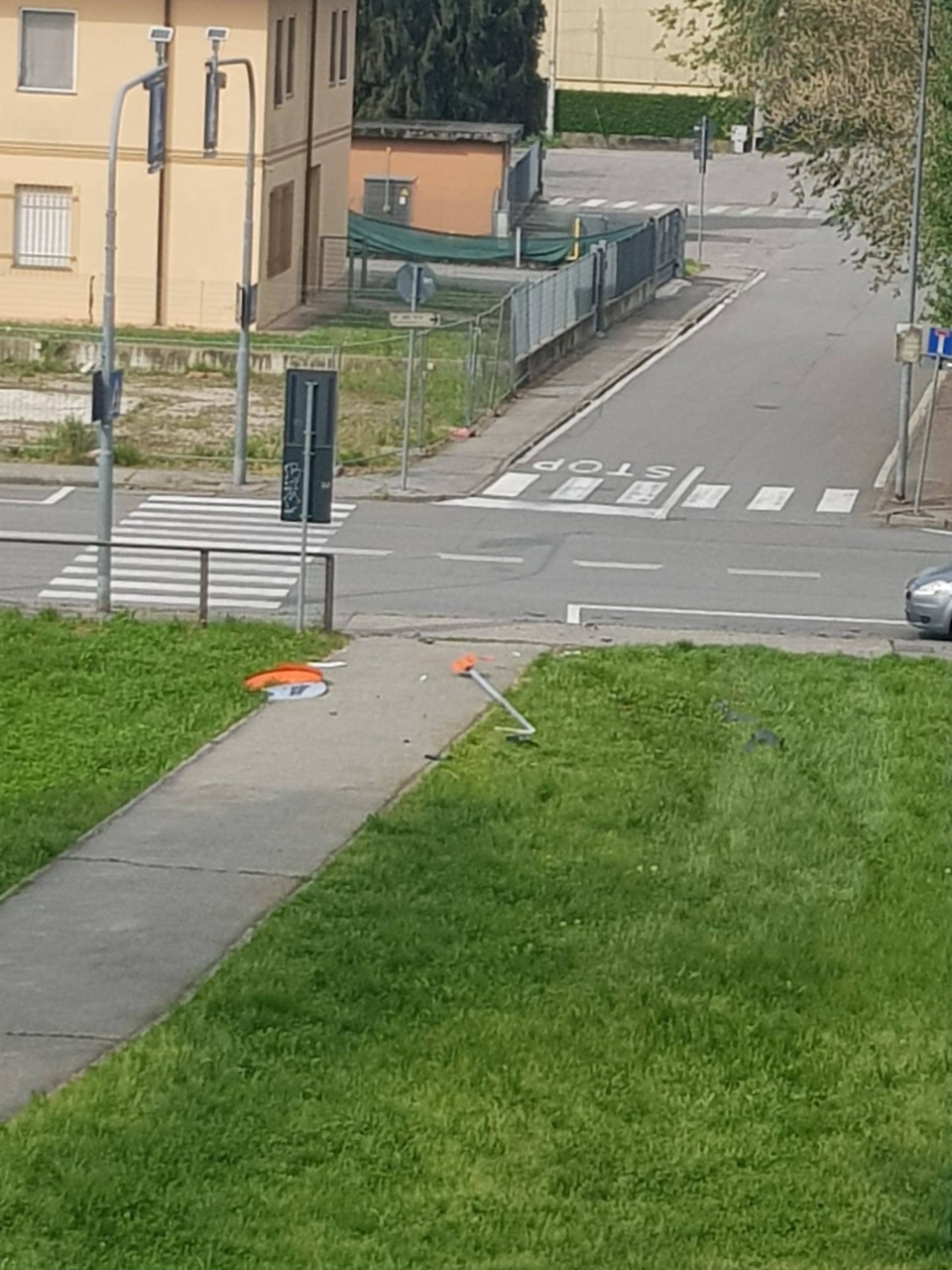 Ennesimo incidente tra via Nino Costa e via Togliatti