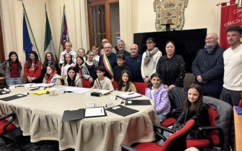 Mille euro al baby Consiglio