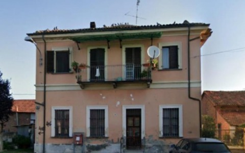 È deciso: il Comune mette in vendita le ex scuole