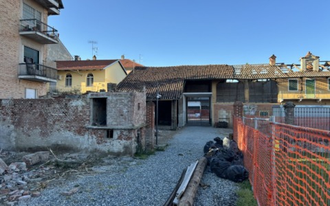 La travata resta: lì si svolgeranno le feste