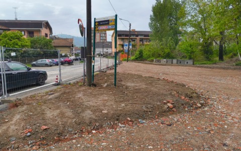 Nasce la rotonda della discordia: «Porterà cemento al Mauriziano»