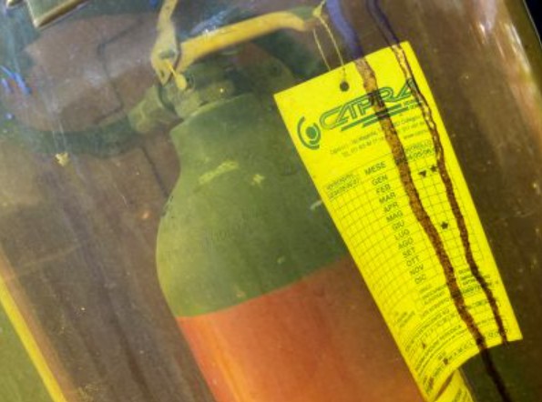 Campus delle associazioni tra estintori scaduti e defibrillatori che nessuno sa dove siano