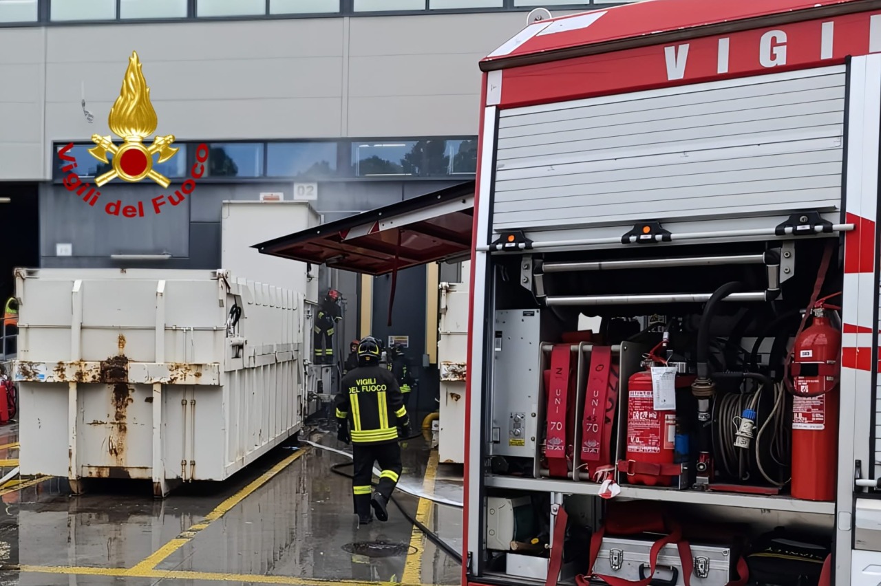 Incendio a Torrazza Piemonte: Intervento dei Vigili del Fuoco