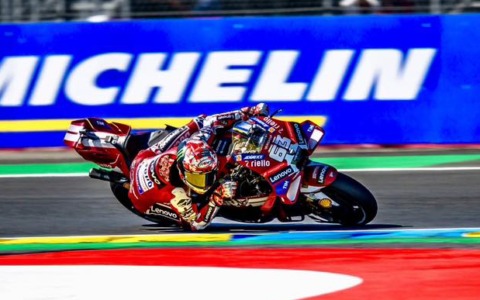 Pecco Bagnaia conquista la pole position a Le Mans