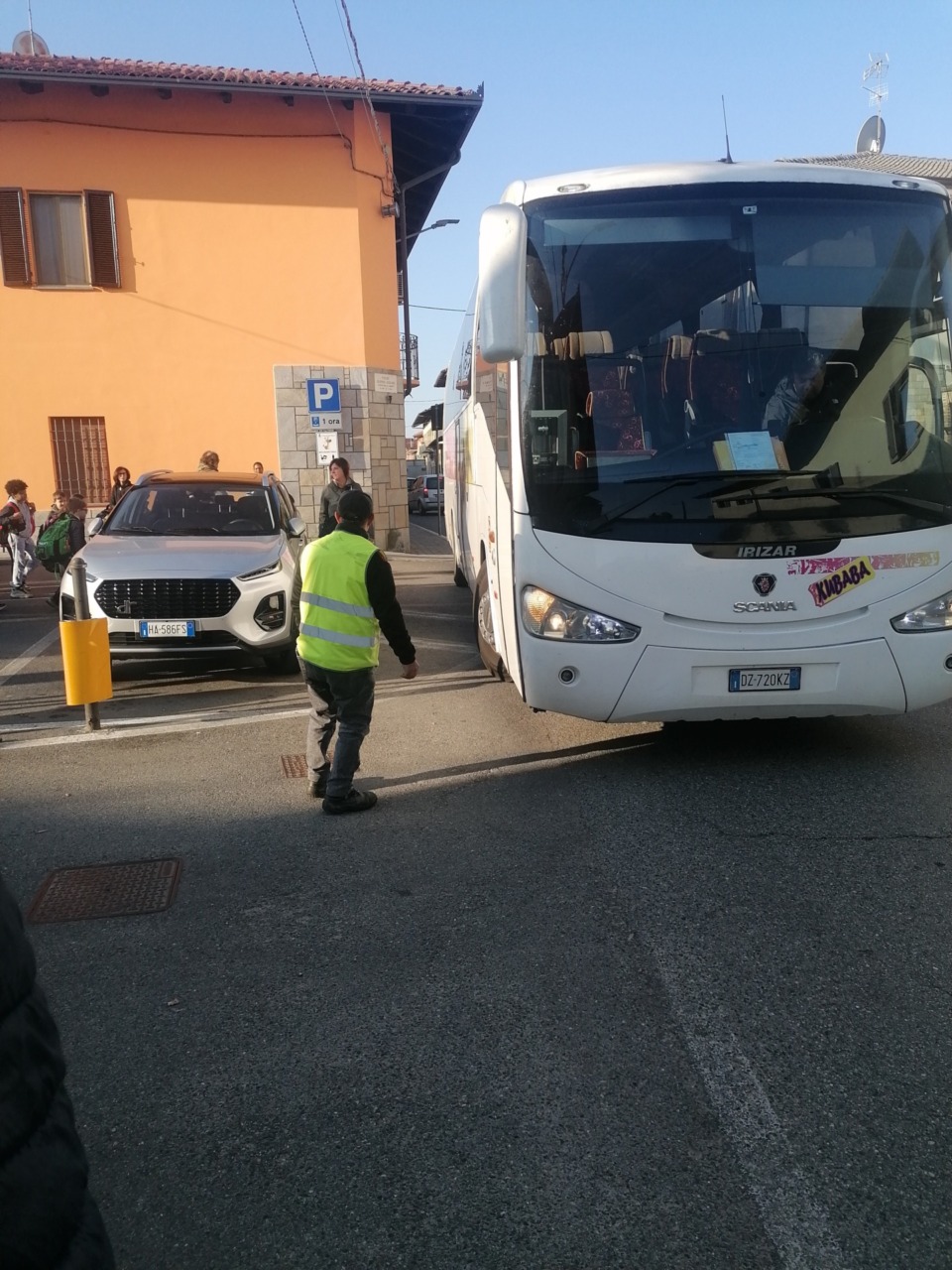 Più sicurezza alla fermata per i piccoli studenti
