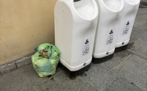 Rifiuti abbandonati, più controlli