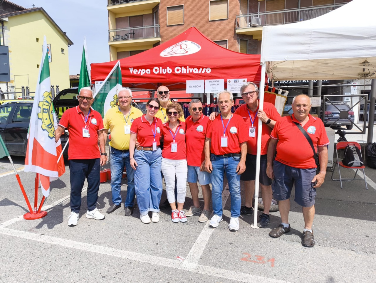 Al via il 1° Raduno Internazionale della Vespa LE FOTO