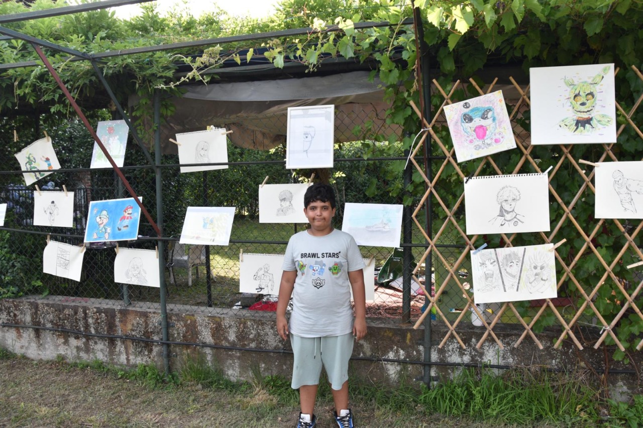 Il debutto di Ilyass: a 10 anni apre la sua prima galleria Manga