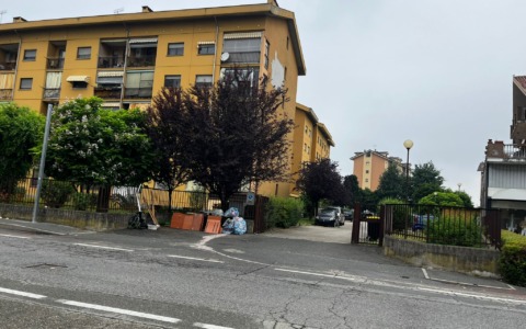 Blitz dei Carabinieri, perquisizioni in città