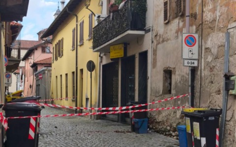 Danni del temporale: tetti scoperchiati, parchi chiusi