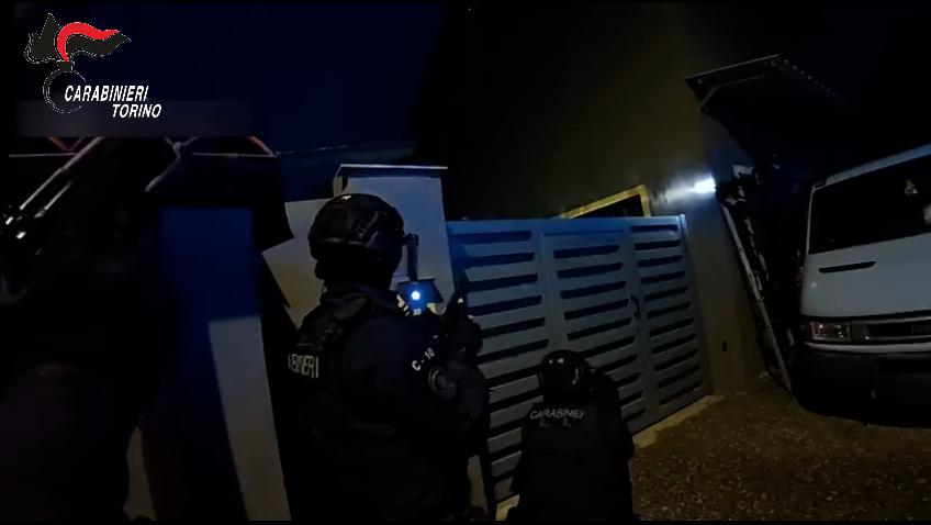 Droga e armi, perquisizioni anche a Caluso