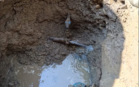 Guasto all’acquedotto a Crescentino tra via Roma e via Dalmazia: erogazione dell’acqua temporaneamente sospesa