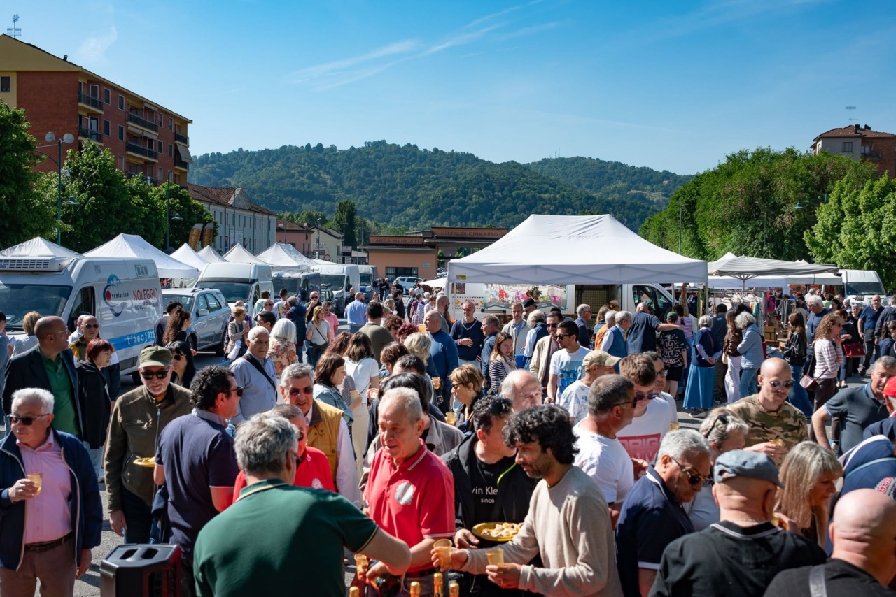 Caldo e poche adesioni, annullato il Mercà d’la Tola di domenica 26 luglio