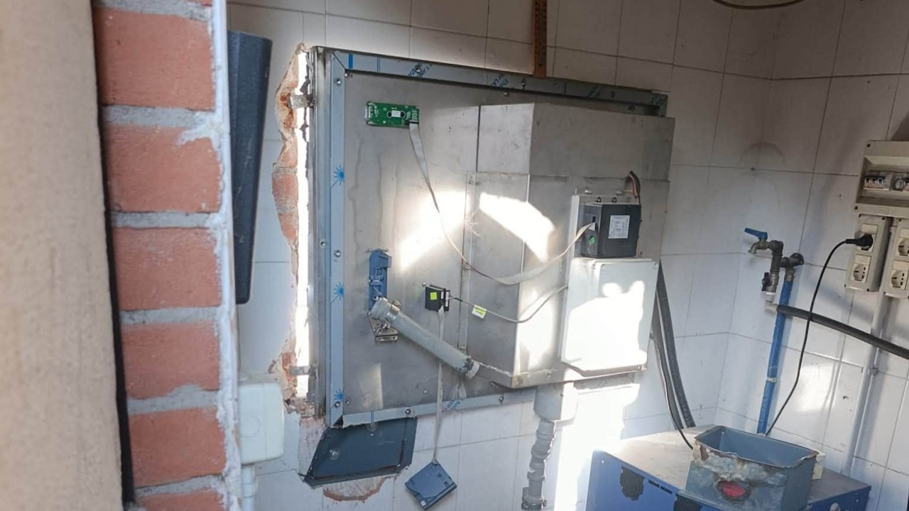 Atto vandalico alla Fontana Leggera di Lauriano: danneggiati anche i bagni pubblici