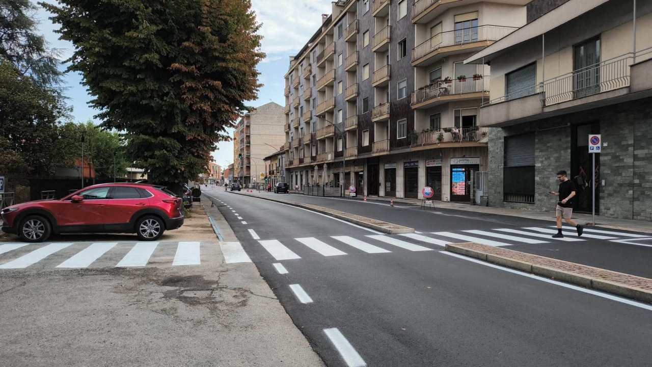 Potere al Popolo torna ad accusare la Giunta Castello: “Sotto i nuovi asfalti false promesse di opere mai realizzate”