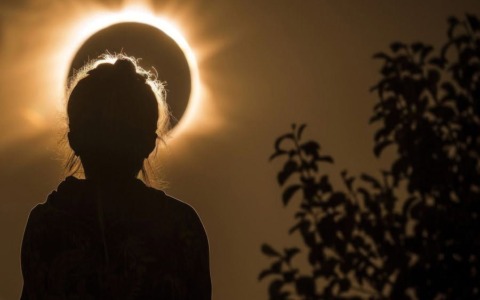 Stasera l’eclissi di sole. Nel Chivassese la vedremo dopo le 19,30