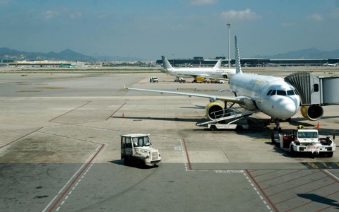 Volo Vueling in ritardo o cancellato da Torino Caselle? Ecco come ottenere il rimborso e quanto ti spetta