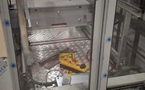 Montanaro, protesta per il nuovo sottopasso: accessi sterrati e ascensori fuori uso