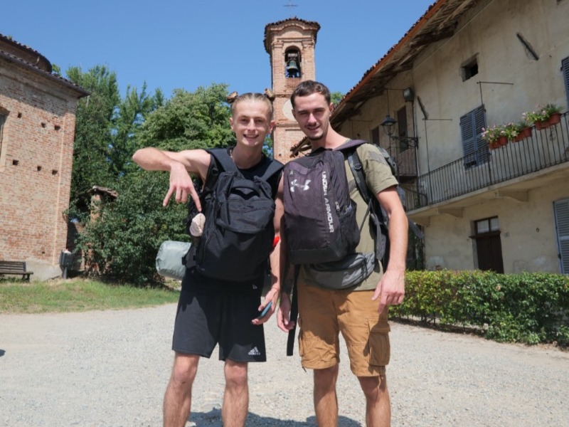 Giro del mondo senza soldi per Simone e Jacopo: l’avventura dei “Travel Luogo Boys”