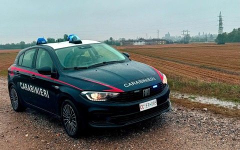 Evade dai domiciliari per rubare rame e aggredisce i Carabinieri: arrestato 30enne