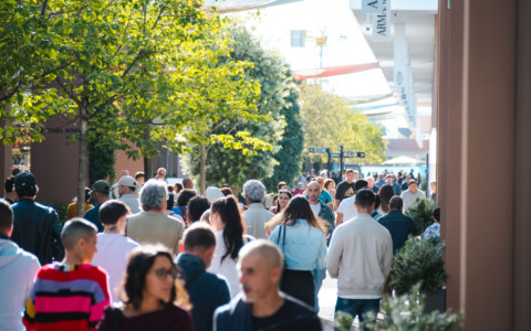 Torino Outlet village domenica 11 ottobre accende lo shopping con il suo primo Fashion Day