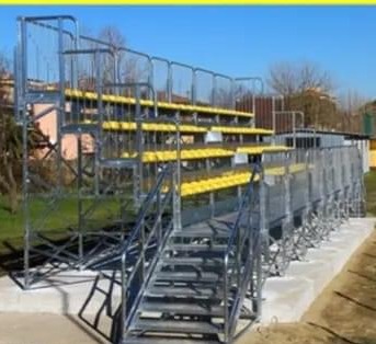 Crescentino, il Comune delibera i lavori per la nuova tribuna ma non sarà pronta per novembre