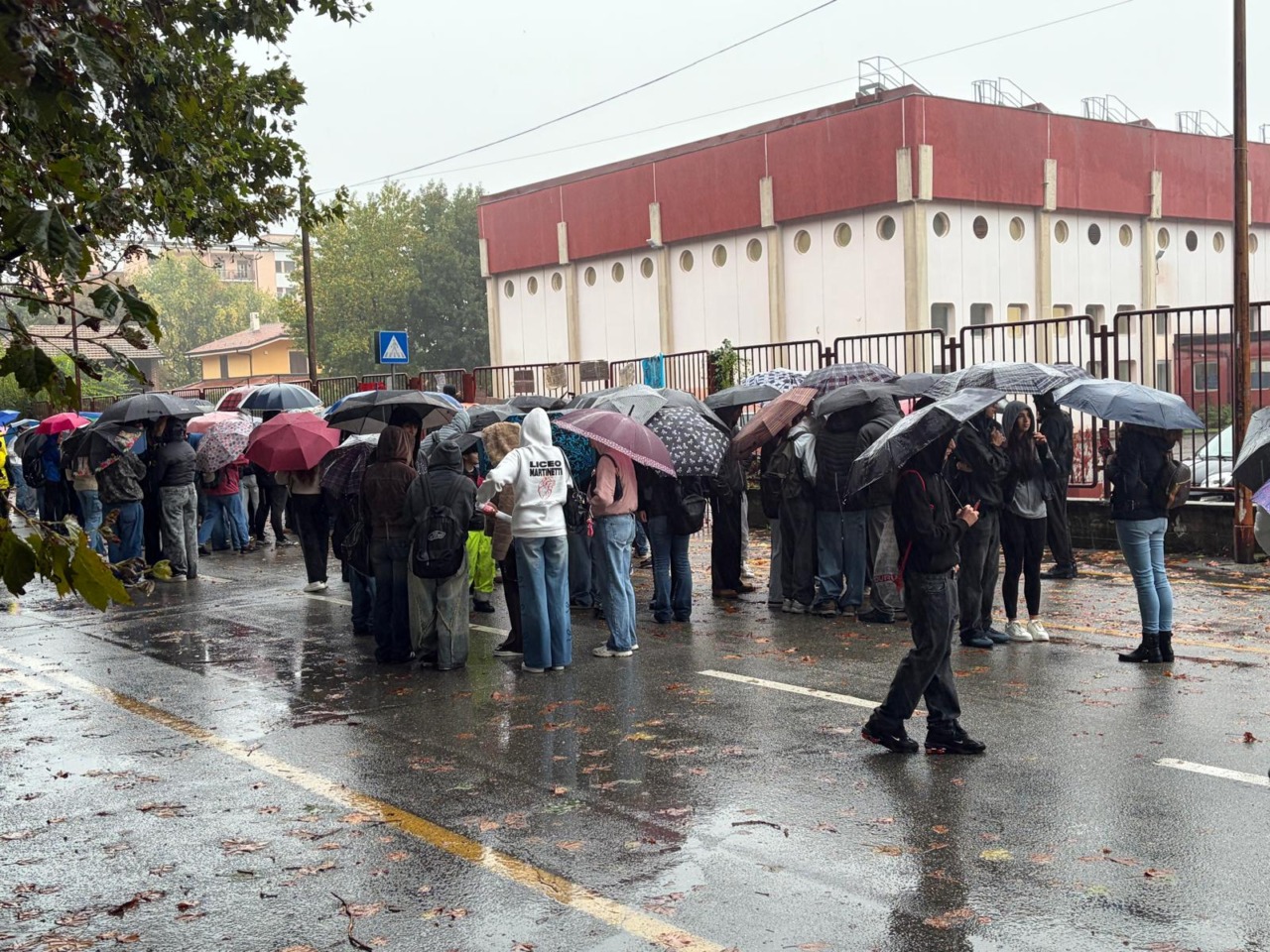 Protesta studenti a Caluso: sciopero al Martinetti – Ubertini davanti a decine di Carabinieri