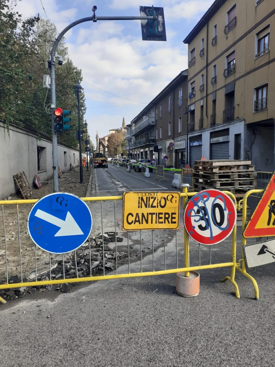 Via Roma: prolungate le limitazioni al traffico per autobus e mezzi pesanti fino al 30 ottobre
