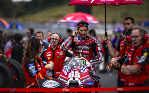 Pecco Bagnaia lotta nel Gran Premio del Giappone: ottavo posto a Motegi